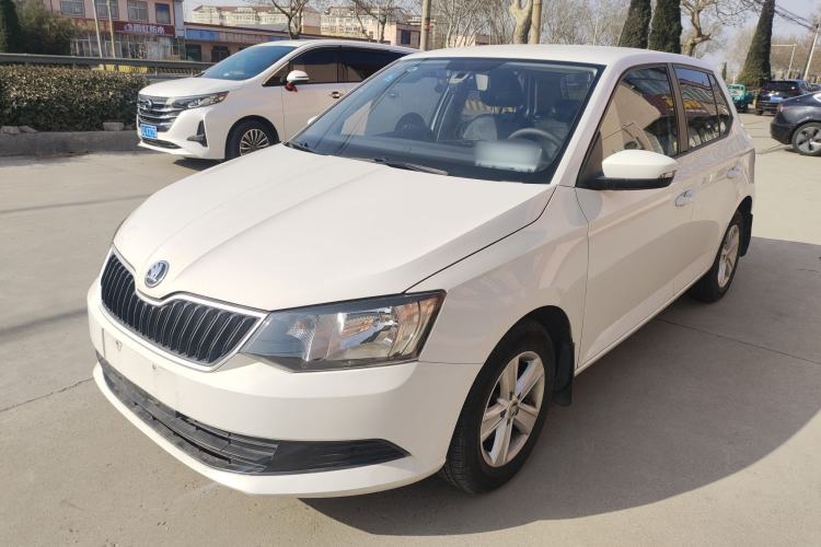 Used Skoda Fabia 2015 1.4L Automatic Front-Drive Model