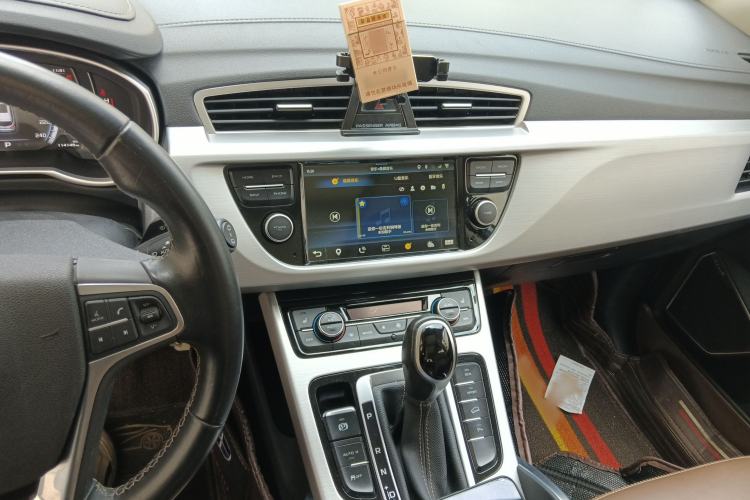 Used Geely Auto Emgrand X7 Sport 2016 1.8TD Automatic ZhiZun Version Audio And AC Panel