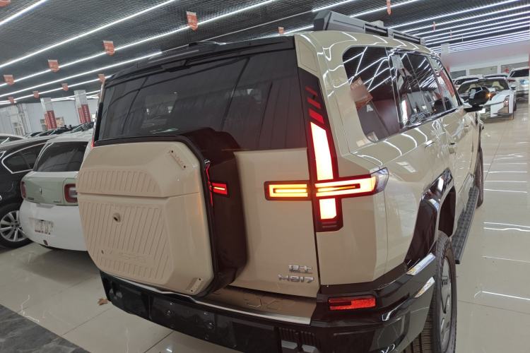 Used Brave warrior M817 2025 Model, Hero Rear