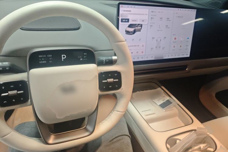 Used Li Auto i6 2025 Model Two-Wheel-Drive Standard Type
