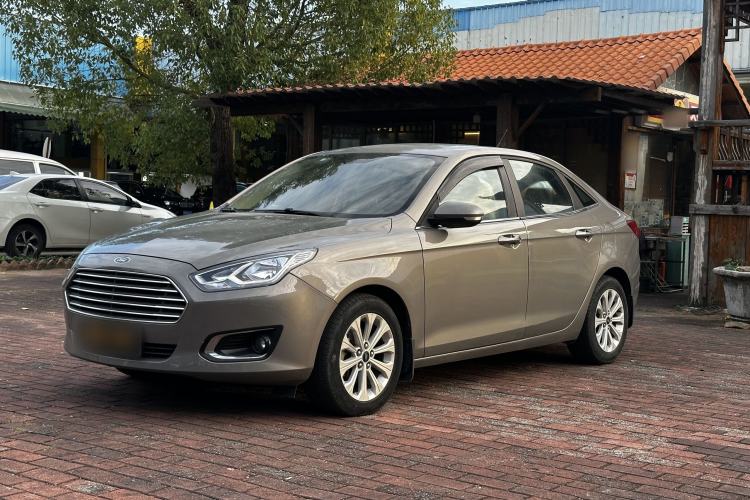 Used Ford Escort 2015 1.5L Automatic Fashion Model