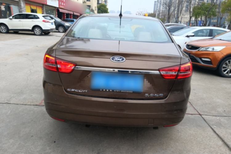 Used Ford Escort 2015 1.5L Automatic Fashion Model
