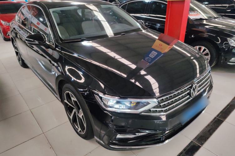 Used Volkswagen Magotan 2023 2 Million Units Commemorative Edition 330TSI DSG Luxury Version
