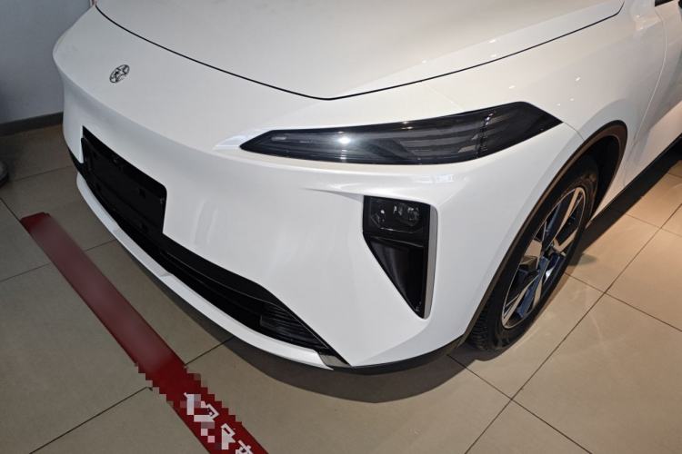 Used Venucia V DD-i 2025 Orca 150km Joyful Journey Edition