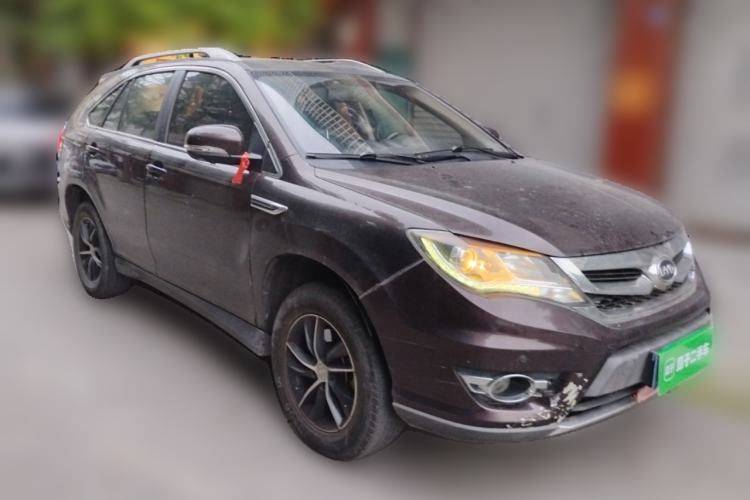 Used BYD S7 2016 1.5T Manual Luxury Edition Front Right 45 Deg