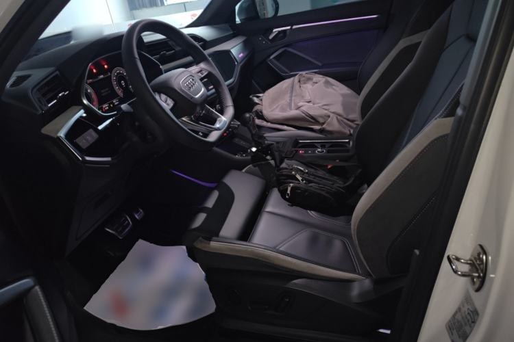 Used Audi Q3 2024 35 TFSI Fashion Dynamic Edition
