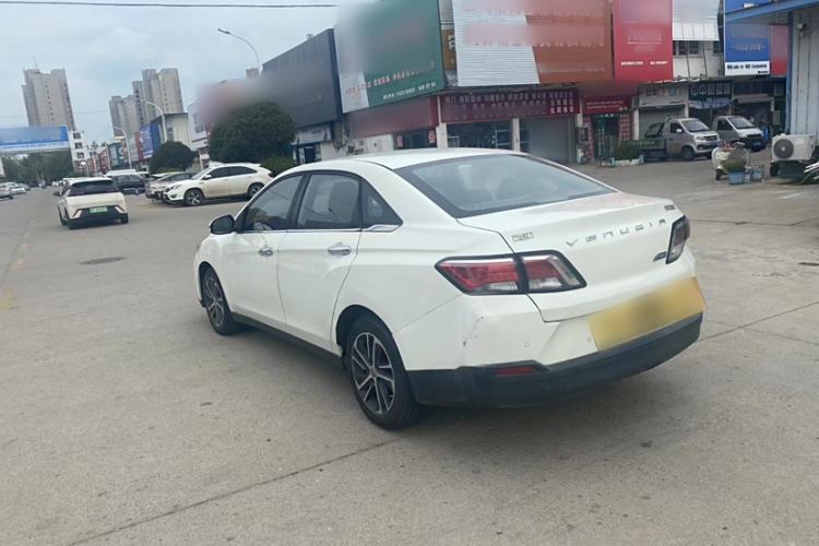 Used Venucia D60 2019 1.6L XL CVT Smart Connect Elite Edition