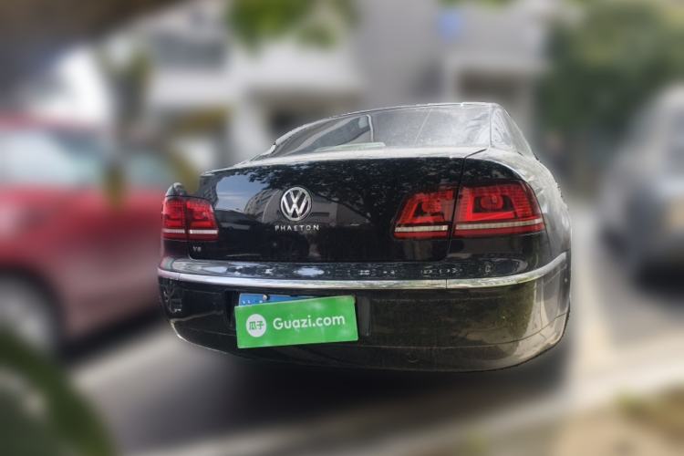 Used Volkswagen Phaeton 2011 3.6L V6 4-Seater Extended-Length Individual Edition
