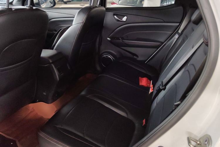 Used Dongfeng Fengon 500 2022 1.5L CVT Enjoyment Version Left Rear Seat