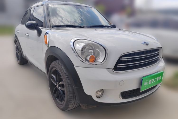 Used MINI Countryman 2014 1.6L COOPER Fun Front Right 45 Deg