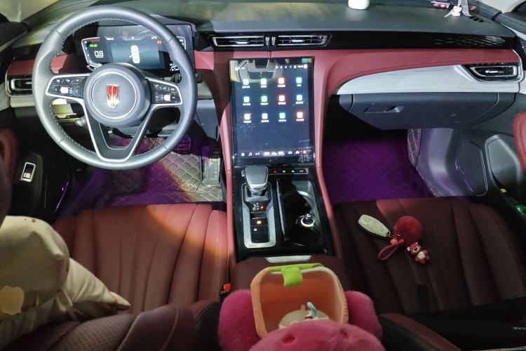 Used Hongqi H5 2025 1.5T DCT Qiyun 500 000th Unit Commemorative Edition Center Console