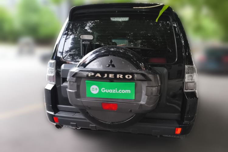 Used Mitsubishi Pajero 2018 3.0L Automatic Comfort Edition
