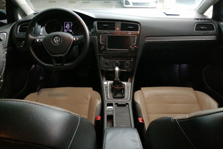 Used Volkswagen Golf 2017 230TSI Automatic Luxury Million-Vehicle Commemorative Edition