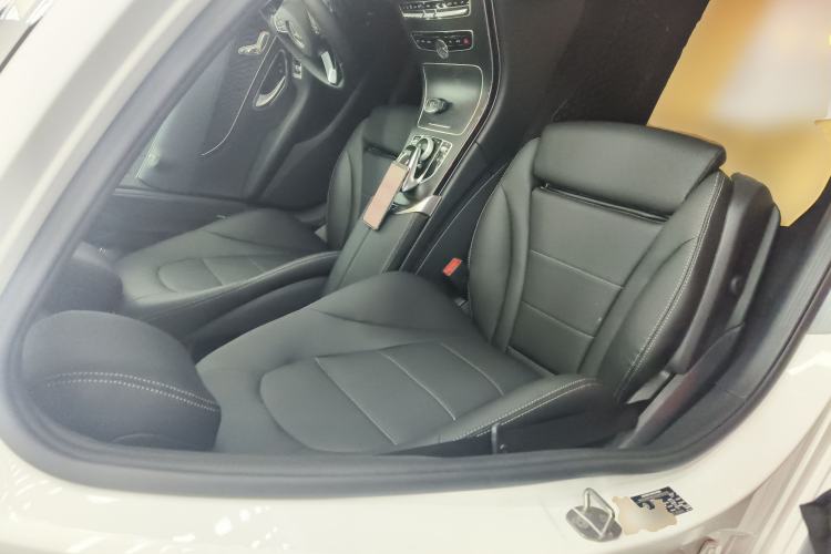 Used Mercedes-Benz C-Class 2018 C 180 L Fashion Edition Sport Version Right Front Seat