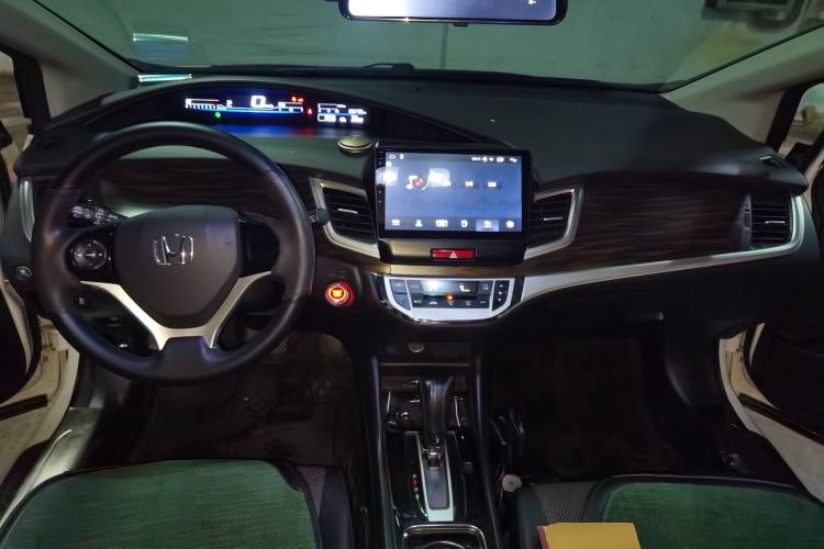 Used Honda Jade 2017 1.8L automatic Comfort version 5 seats