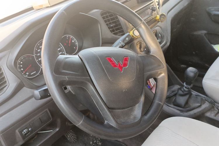 Used Wuling Hongguang V 2022 1.5L Enjoy Edition Electric-Powered LAR
