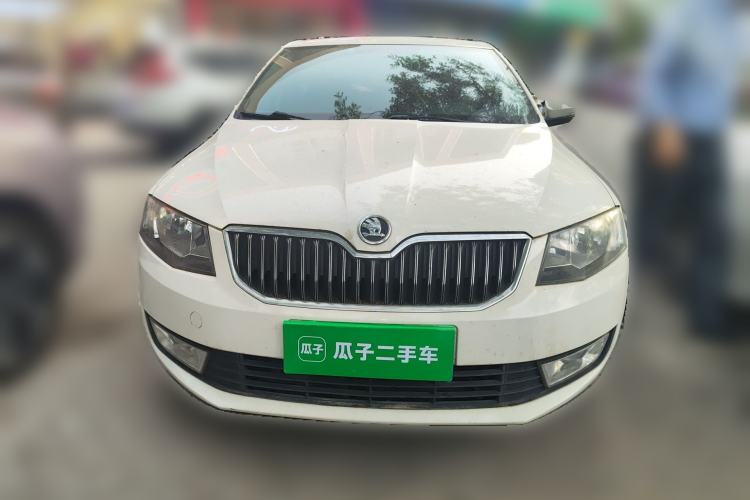 Used Skoda Octavia 2015 1.6L Automatic Yijie Edition Front