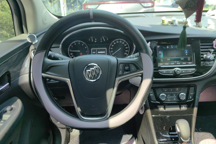 Used Buick Encore 2018 18T Automatic Two-Wheel Drive Urban Leading Model Steering Wheel