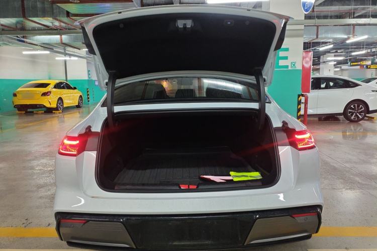 Used Geely Galaxy E8 2024 550 km Range Rear-Drive MAX