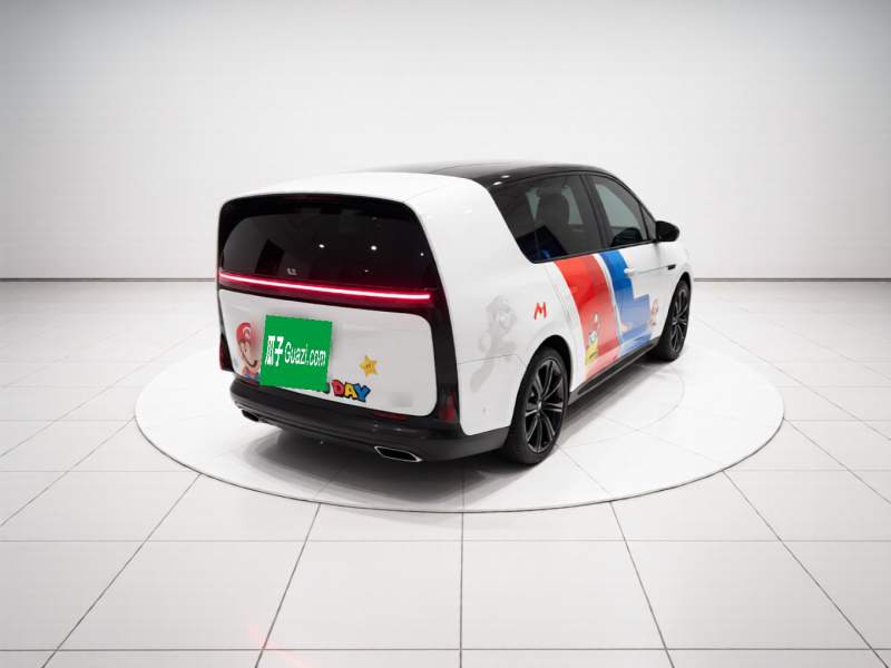 Used Li Auto MEGA 2025 Home Family Special Edition — 5