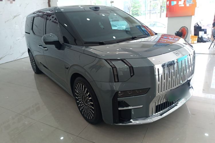 Used Zeekr 009 2024 7-Seater Aisle Version 108 kWh
