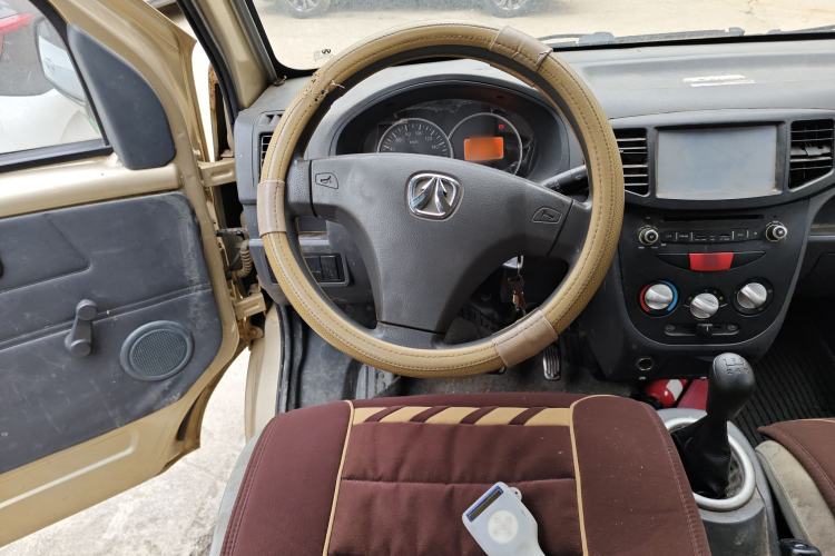 Used BAIC Weiwang 306 2013 1.2L Value Edition Basic 7-Seater A12 China IV Standard Steering Wheel