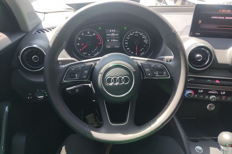 Used Audi Q2L 2021 35 TFSI Fashion Dynamic Model Steering Wheel