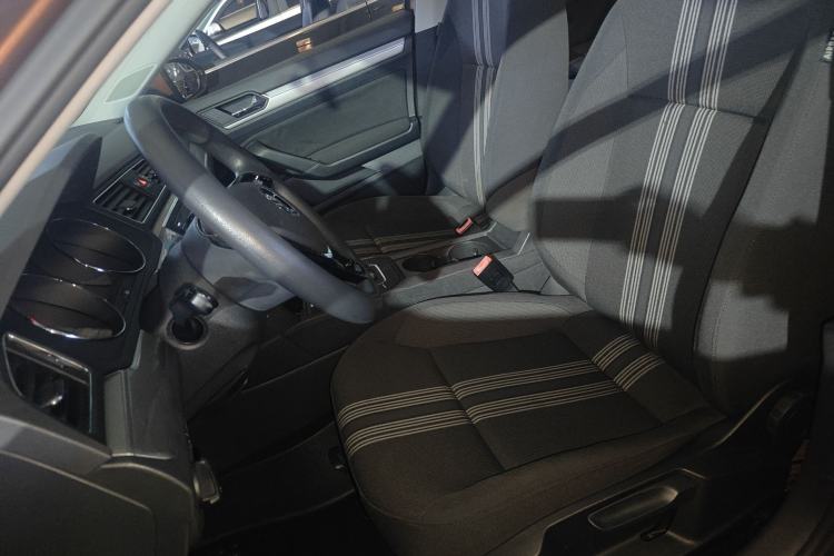 Used Volkswagen Lamando 2015 230TSI DSG Fashion Edition Left Front Seat