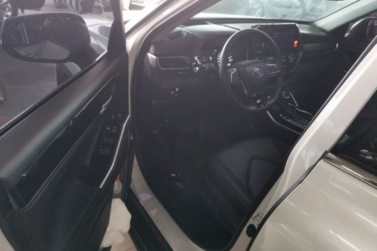 Used Toyota Highlander 2023 2.5L Smart Electric Hybrid Dual-Engine Four-Wheel Drive Prestige Version – 7 Seats