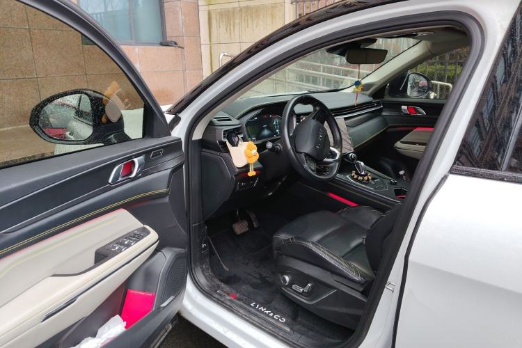 Used Lynk & Co 05 2022 2.0T Two-Wheel Drive Shine Halo