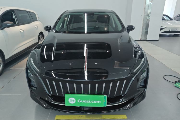 Used Hongqi E-QM5 2022 431 km Charge & Enjoy Edition
