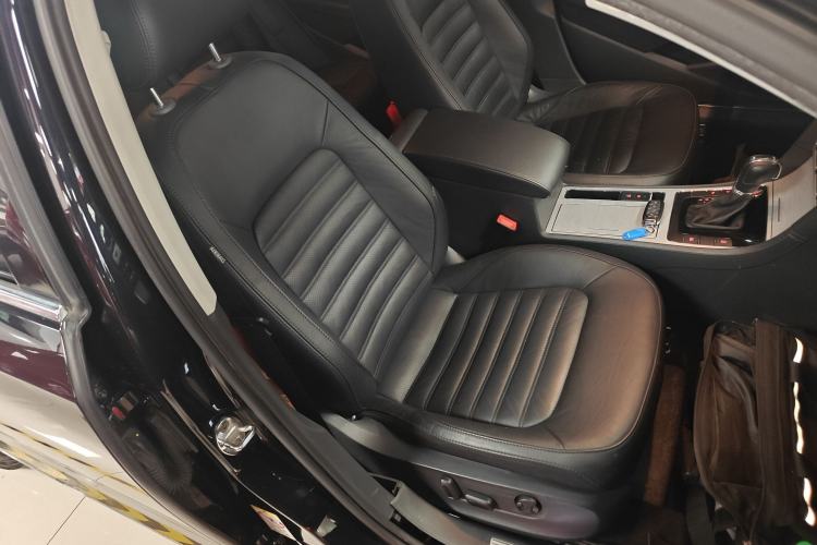 Used Volkswagen Passat 2014 1.8TSI DSG Prestige Edition