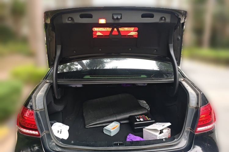 Used Mercedes-Benz E-Class 2014 E 260 L Luxury Model Trunk