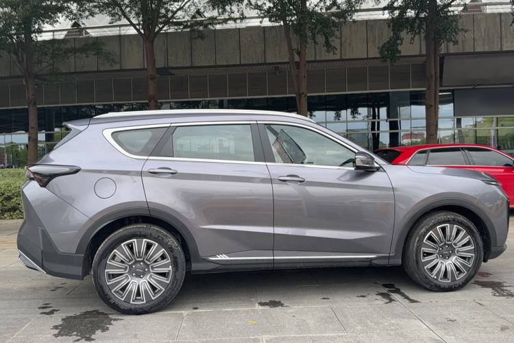 Used JETOUR X70 PLUS 2025 1.5T Elite Edition 5 Seats