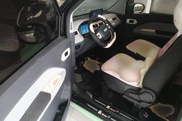 Used Chery QQ Ice Cream 2022 170km Sundae Phosphate Lithium-Ion
