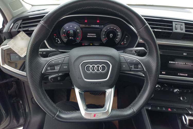 Used Audi Q3 Sportback 2023 40 TFSI Fashion Model Steering Wheel