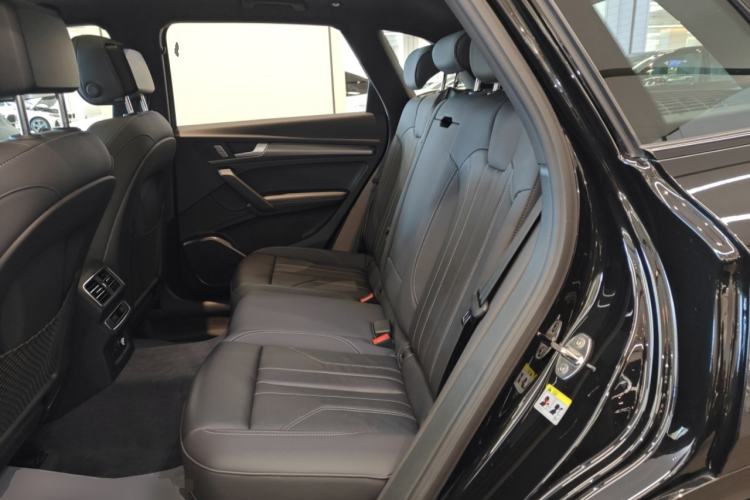 Used Audi Q5L 2024 40 TFSI Luxury Dynamic Edition Left Rear Seat