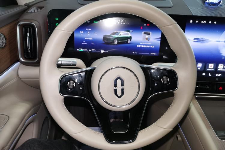 Used Hima AITO M9 2024 Range-Extended Ultra Version 52 kWh 5-Seater Model
