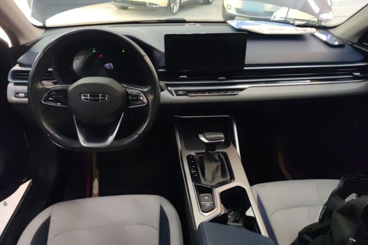 Used Geely Auto Emgrand 2022 4th Generation 1.5L CVT Flagship Model
