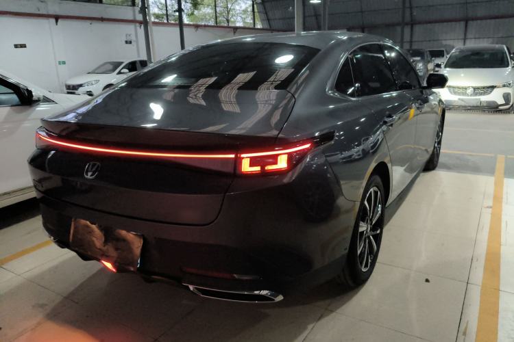 Used CHANGAN Eado 2025 Blue Whale 1.5T 500Bar Prestige Model
