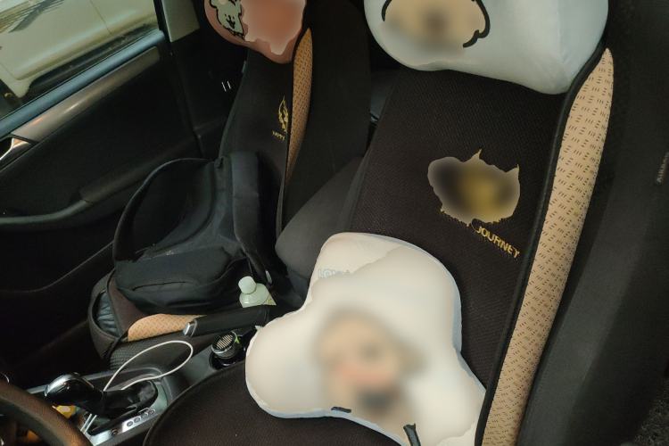 Used Volkswagen Sagitar 2012 1.4TSI Automatic Fashion Edition Left Front Seat