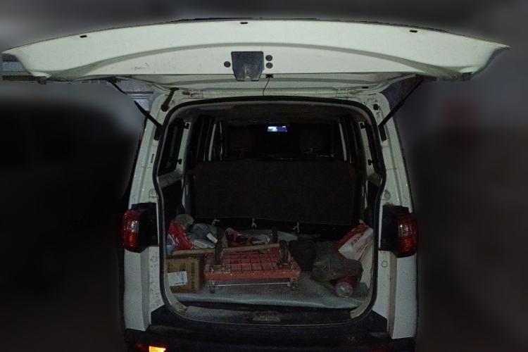 Used CHANGAN KAICHENG Ounuo S 2021 1.5L Ono S Smart Edition Dual-Steaming Air-Conditioned Bus JL473QG Trunk