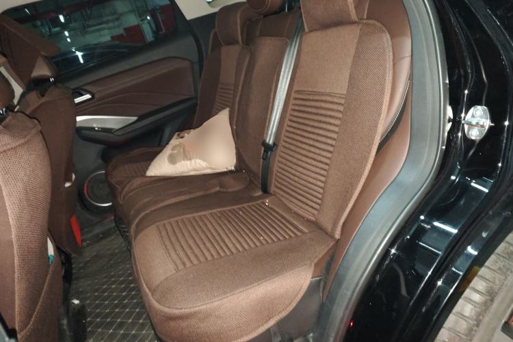 Used Wey VV6 2021 2.0T Two-Wheel Drive Smart Plus Left Rear Seat