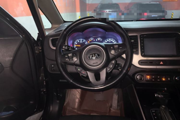 Used Kia Carens 2013 2.0L 7-Seater Automatic Standard Version China IV Standard Steering Wheel