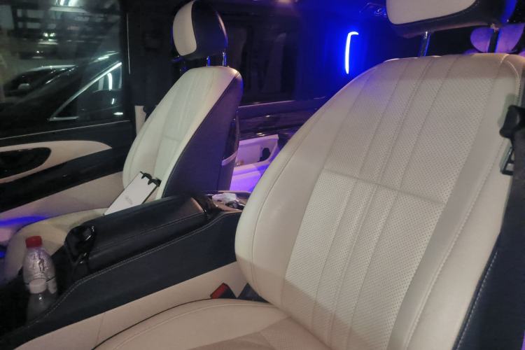 Used Mercedes-Benz Vito 2021 2.0T Elite Version 7 Seats