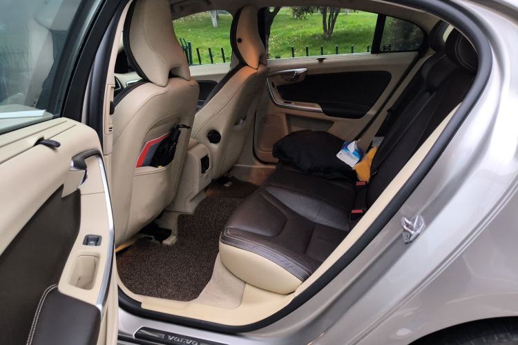 Used Volvo S60 2015 S60L T5 Intelligent Drive Edition
