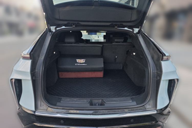 Used Cadillac LYRIQ 2024 Rear-Drive Standard Range Luxury Edition