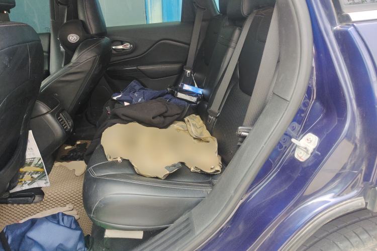 Used Jeep Cherokee 2016 2.0L Leading Edition Left Rear Seat