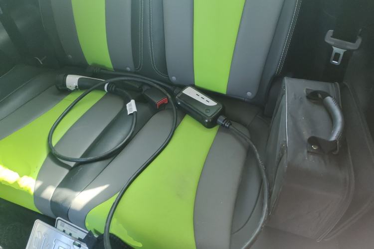 Used Roewe Clever 2021 302 km New Four-Seater Super-Efficient Version