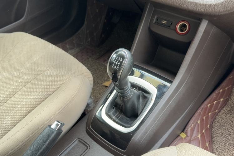 Used Baojun 310W 2017 1.5L Manual Comfort Version China V